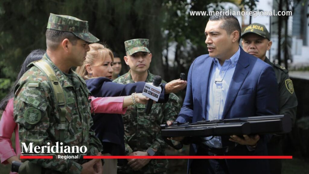 Octavio Guzmán durante declaraciones sobre seguridad y fortalecimiento institucional en Cauca.