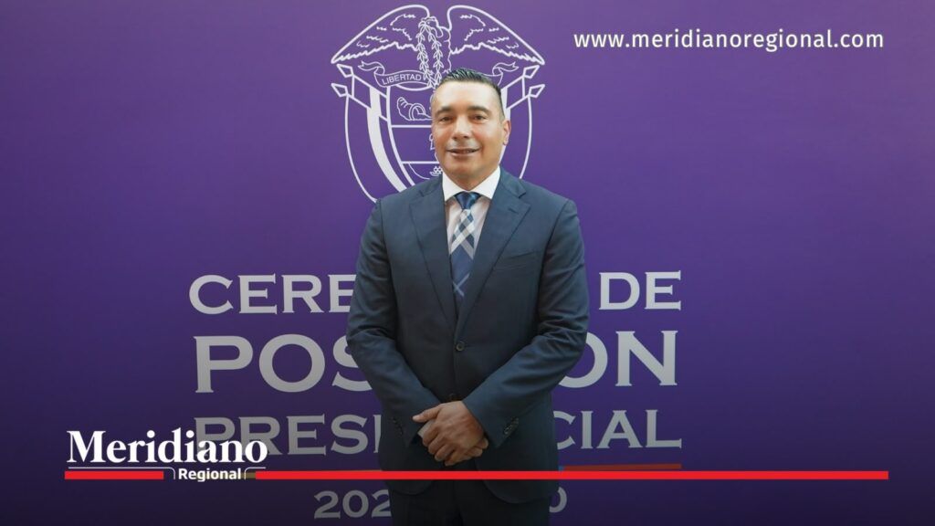 Octavio Guzmán durante la posesión presidencial en Cali.