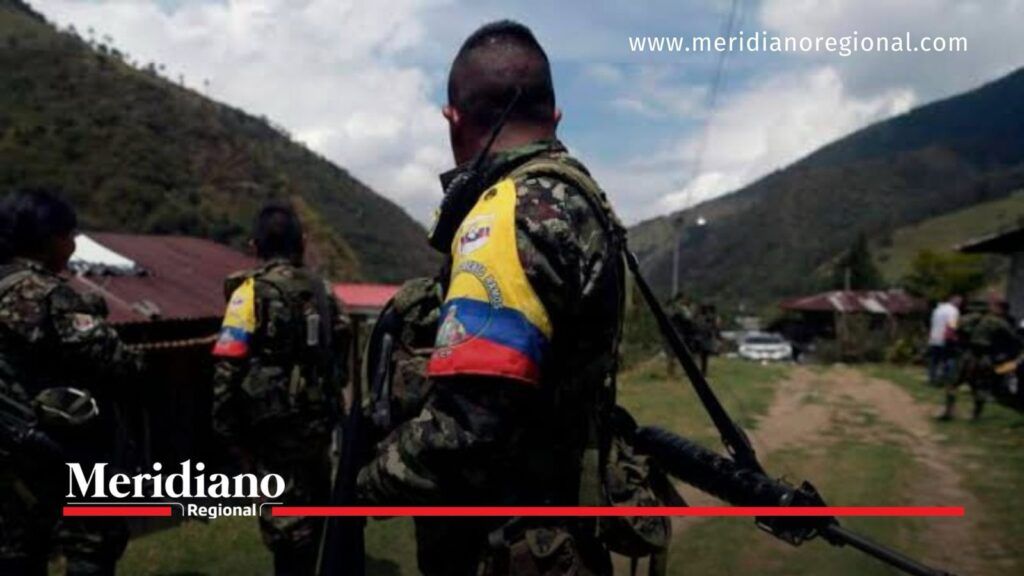 Hombres identificados como integrantes de disidencias en zona rural, imagen de contexto sobre el orden público en Cajibío