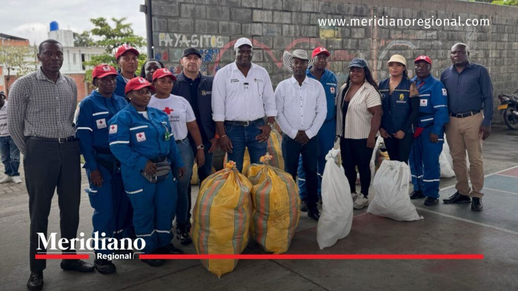 Ayudas humanitarias en Cauca durante jornada de entrega a familias afectadas por el terremoto en Guachené, Cauca.
