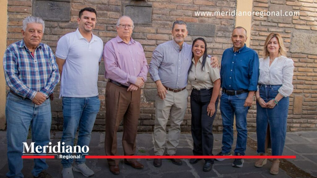 Representantes y beneficiarios de Portal de las Ferias durante jornada de vivienda en Popayán.