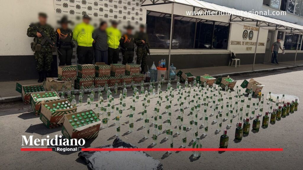Licor adulterado, cajas y elementos incautados durante operativo en Popayán, Cauca.