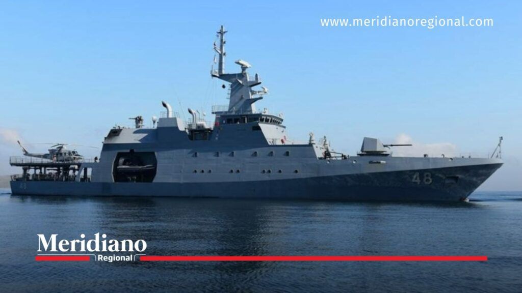 Buque de la Armada de Colombia en altamar relacionado con la estrategia de buque cárcel REMAS.