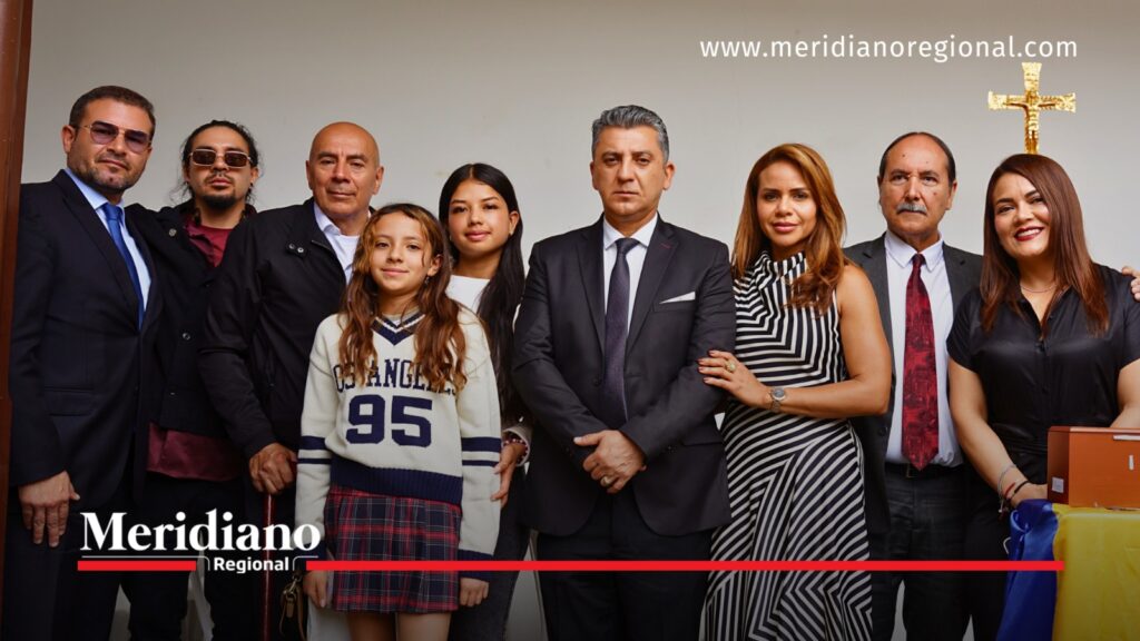 Alcalde y familiares acompañaron homenaje a Edgar Negret - Meridiano Regional Alcalde de Popayán, primera dama, secretario de Cultura y familiares durante la llegada de las cenizas de Edgar Negret a la Casa Museo Negret.