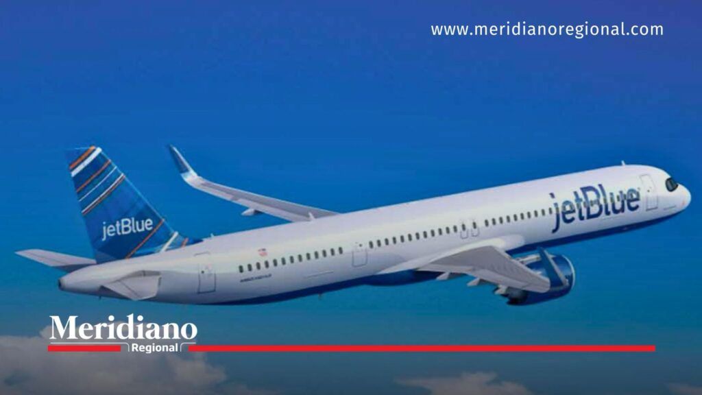 Avión de JetBlue en pleno vuelo, imagen ilustrativa de la nueva ruta Cali–Fort Lauderdale.