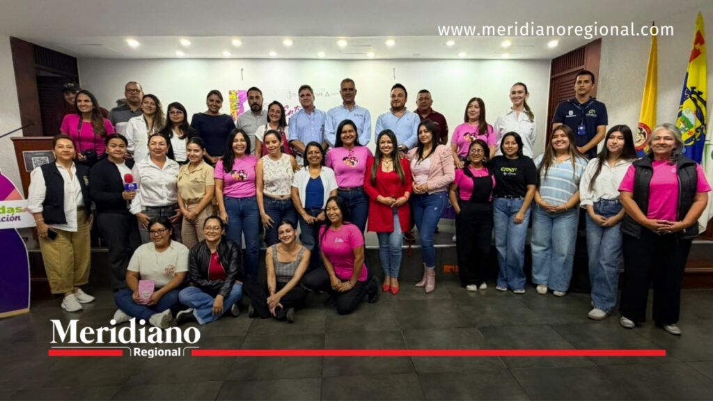Participantes en el lanzamiento de Entre Amigas 2026. - Meridiano Regional Grupo de mujeres y representantes institucionales reunidos durante el lanzamiento de Entre Amigas 2026 en el Cauca.