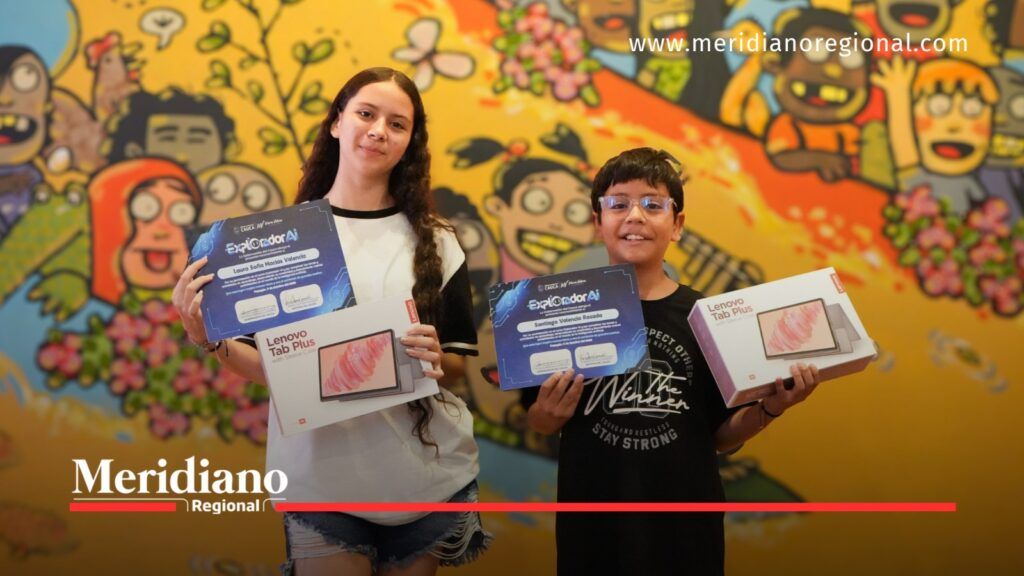 Participantes de Exploradores IA en Cauca muestran sus certificados y tabletas recibidas como premios.