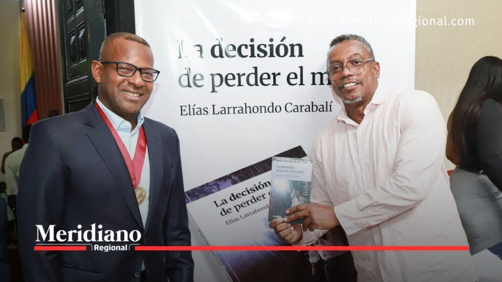 Elías Larrahondo Carabalí durante la presentación de su libro La decisión de perder el miedo en la Universidad del Cauca, Popayán.