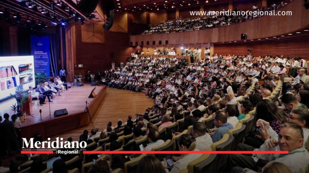 Auditorio con asistentes al Encuentro Regional Pacífico en Cali para la construcción del Plan Nacional de Desarrollo 2026-2030.